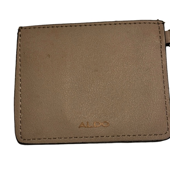 High End Taupe ALDO Women’s Leather Credit Card Clip In Purse Chain Wallet - Picture 2 of 4